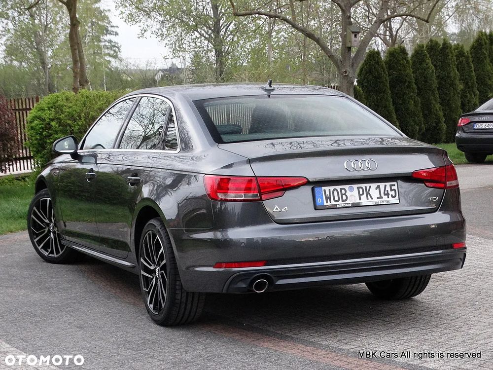 Audi A4 Limousine - 13