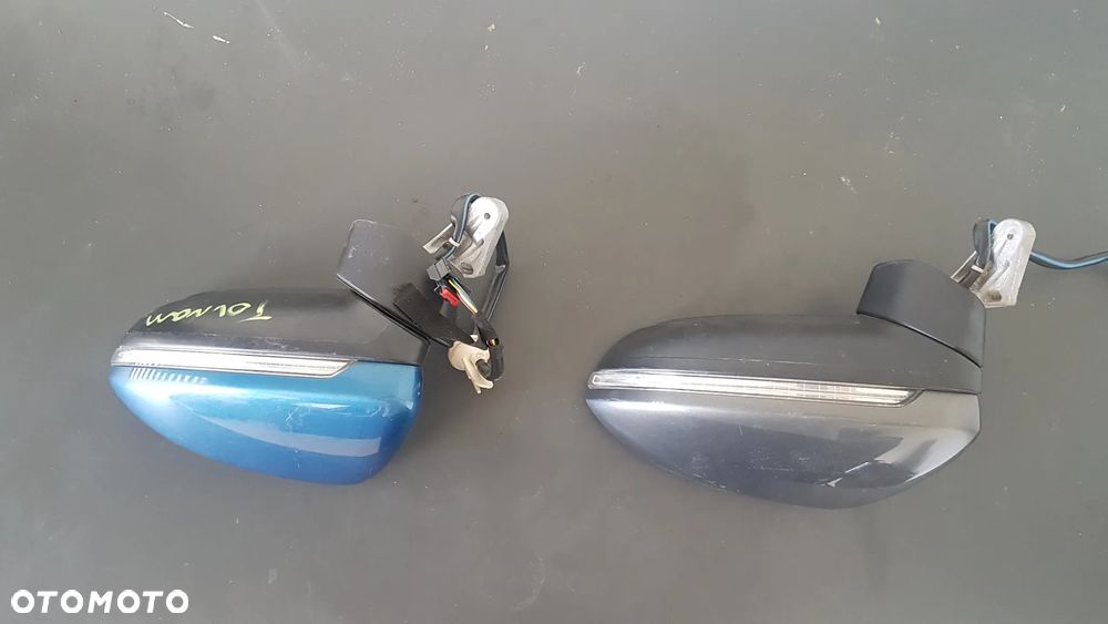 VW TOIURAN 5T LUSTERKO ZEWNĘTRZNE LEWE 6PIN 13PIN - 3
