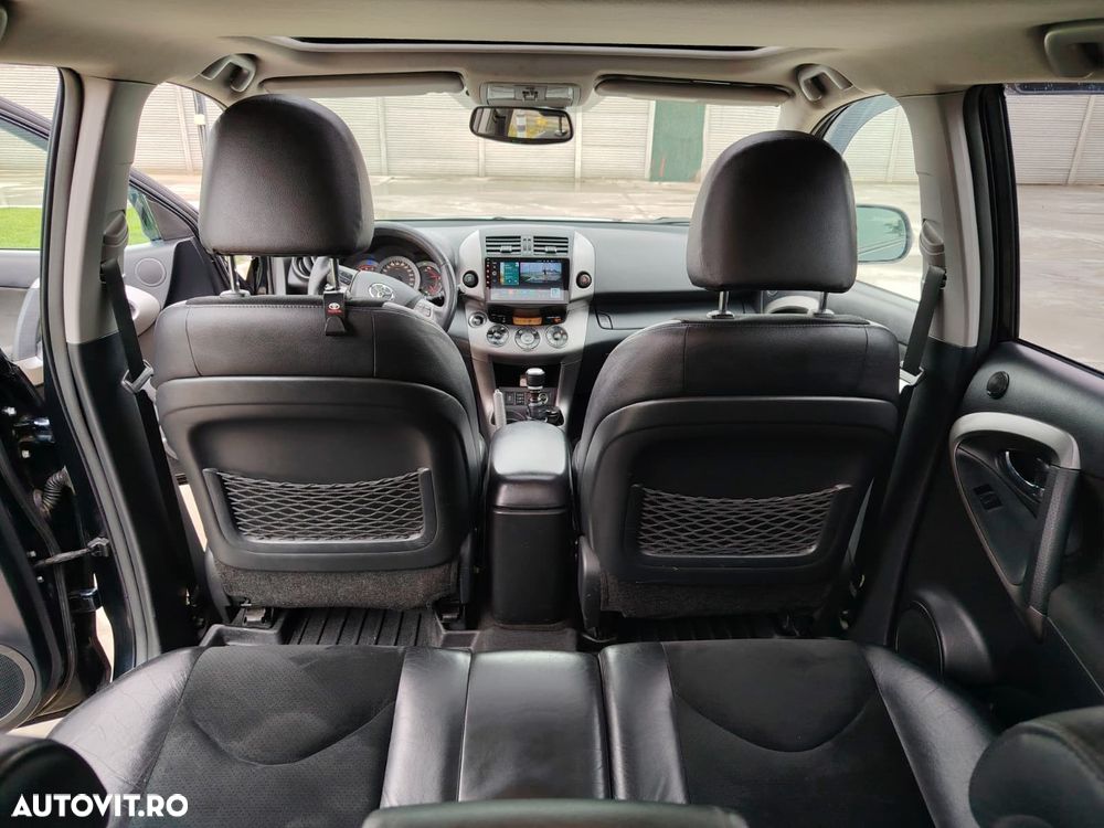 Toyota RAV4 2.2 D-4D Comfort - 3