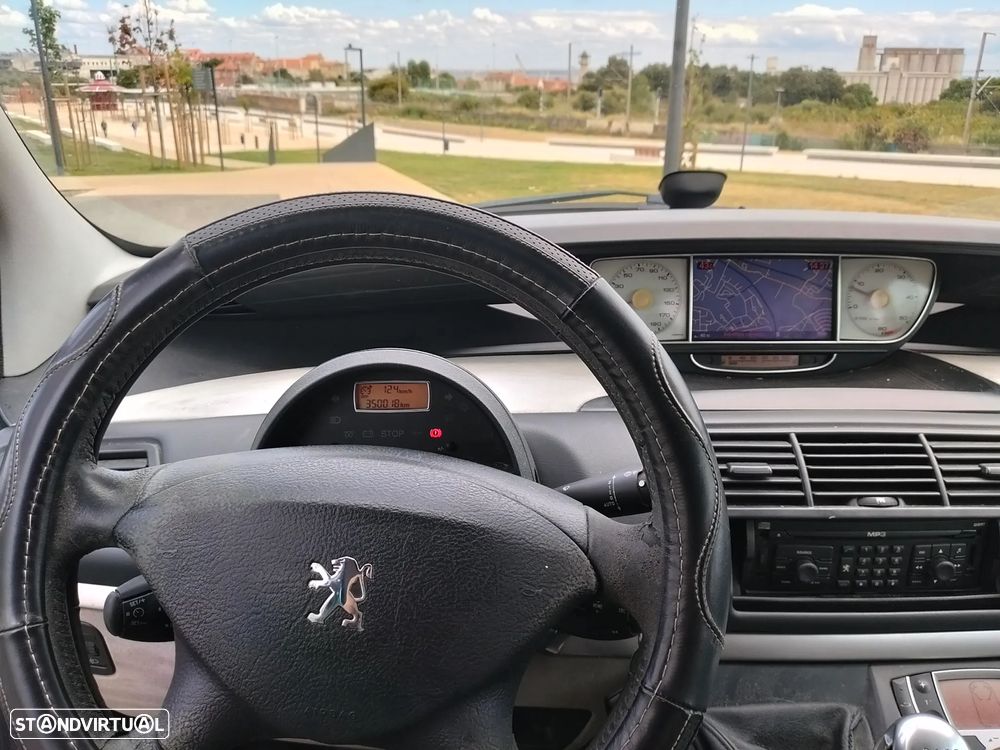 Peugeot 807 2.0 HDi Navteq - 8