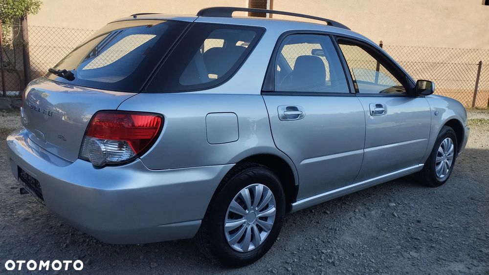 Subaru Impreza 1.6 TS - 2