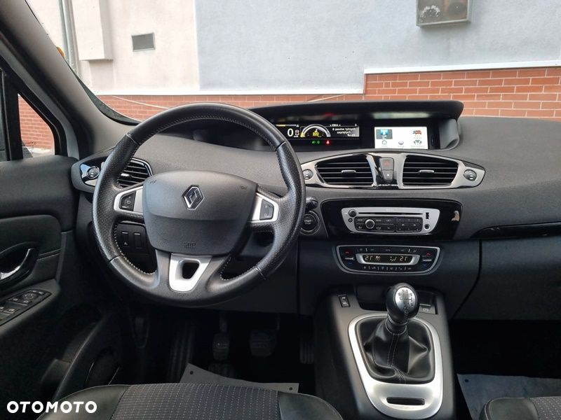 Renault Scenic dCi 160 Bose Edition - 11