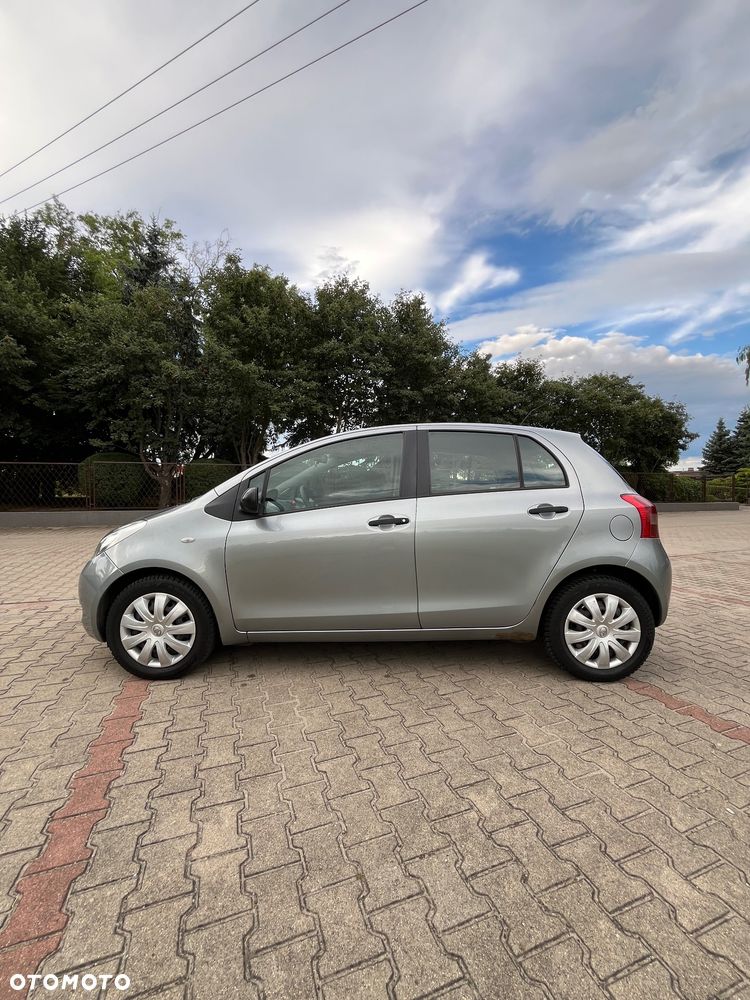 Toyota Yaris 1.0 VVT-i - 3