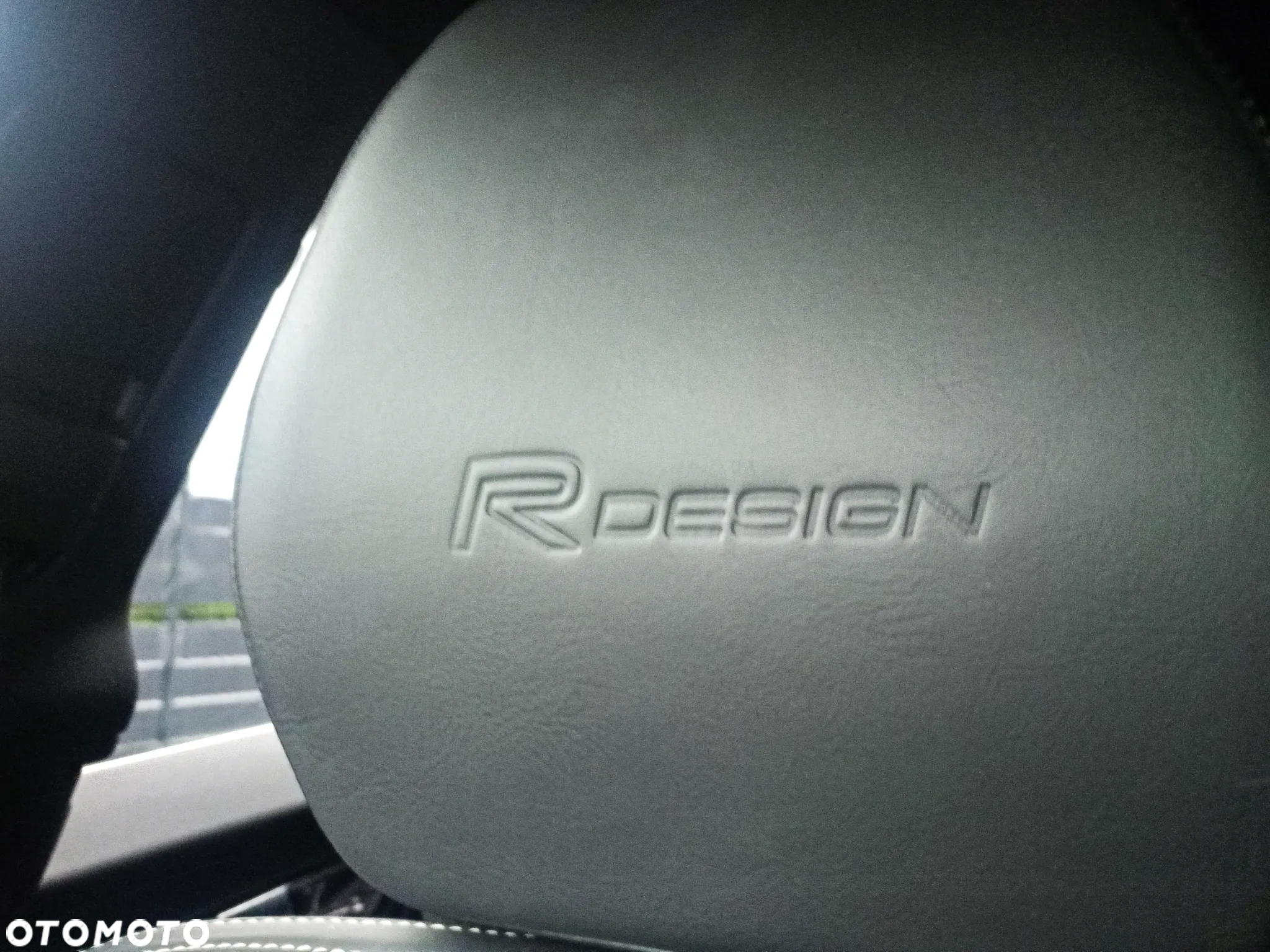 Volvo XC 60 D4 R-Design - 9