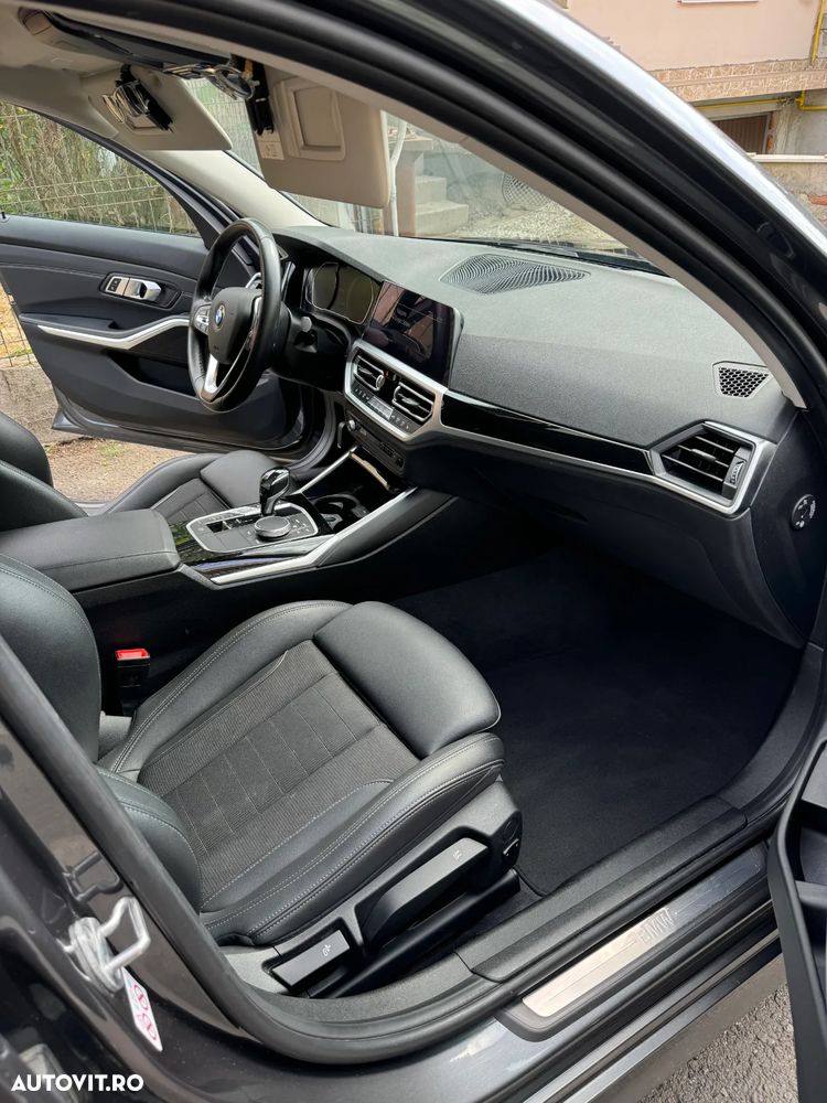 BMW Seria 3 330e Aut. Sport Line - 1