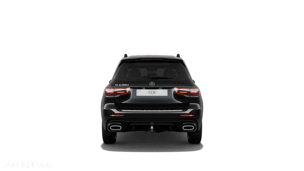 Mercedes-Benz GLB - 14