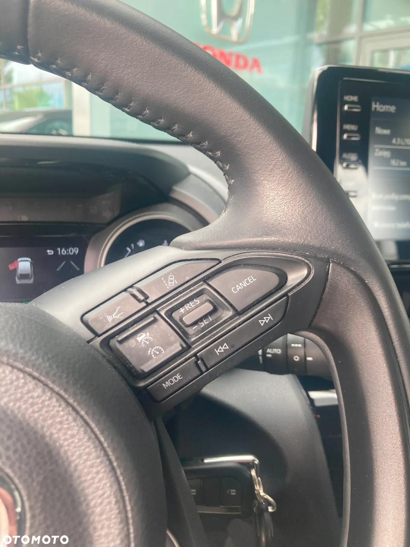 Toyota Yaris Cross Hybrid 1.5 Comfort - 14