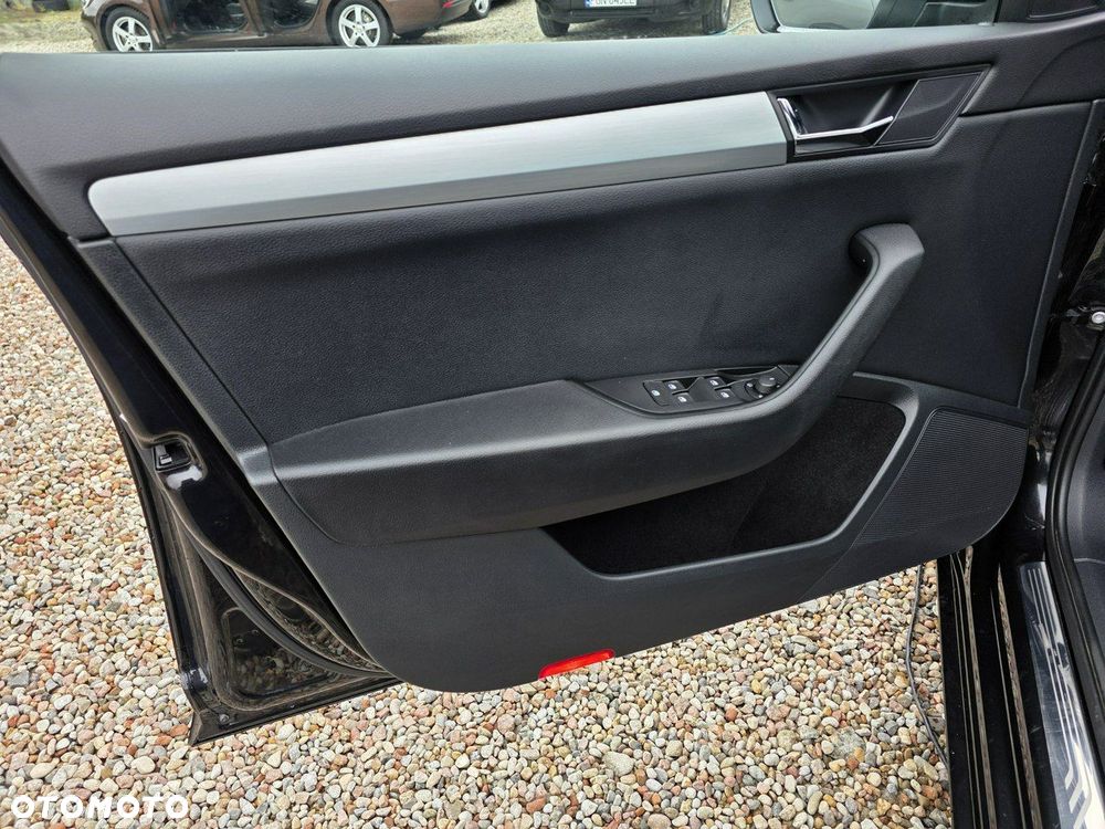 Skoda Superb 2.0 TDI SCR 4x4 Ambition DSG - 13