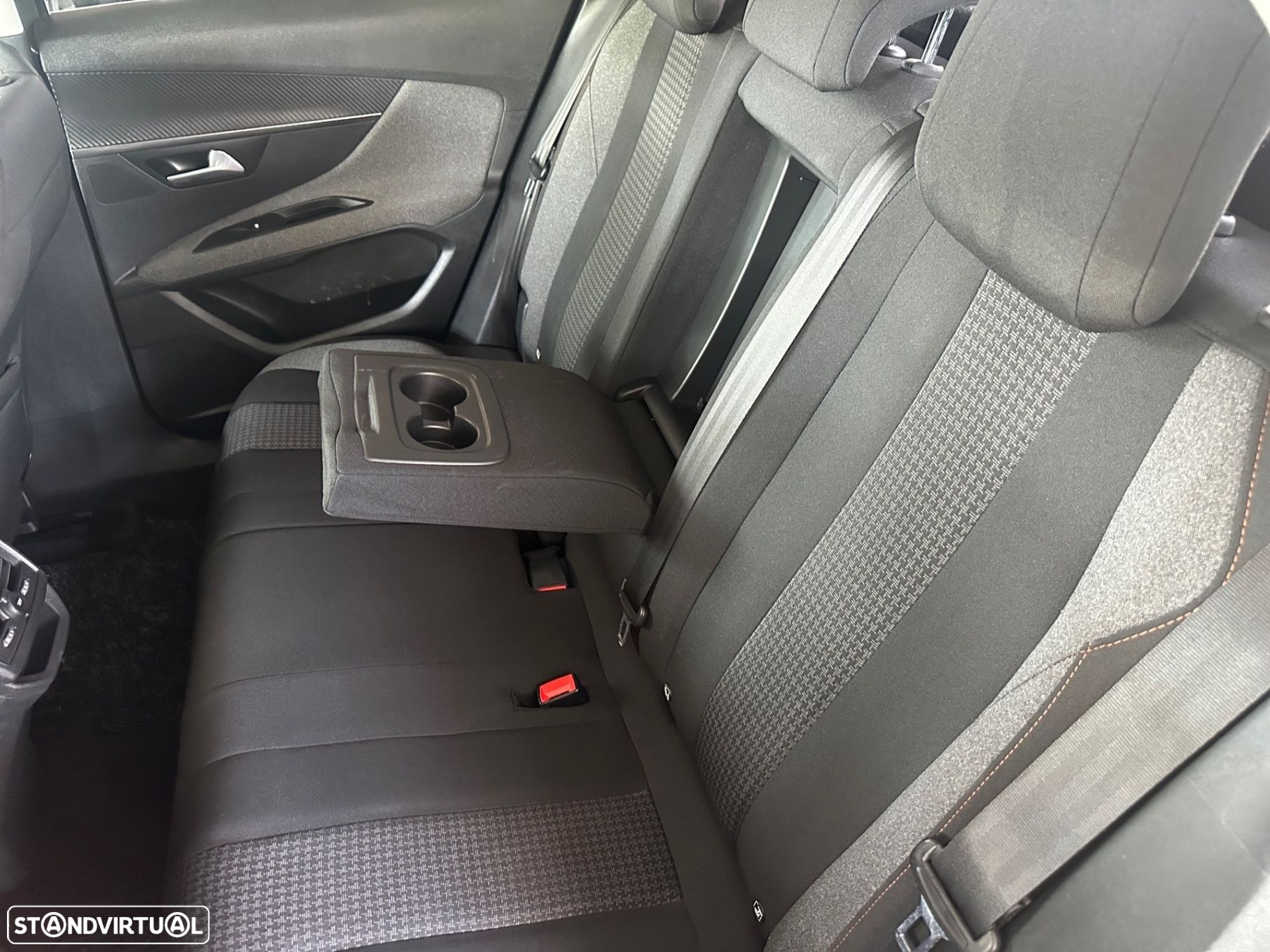 Peugeot 3008 - 16