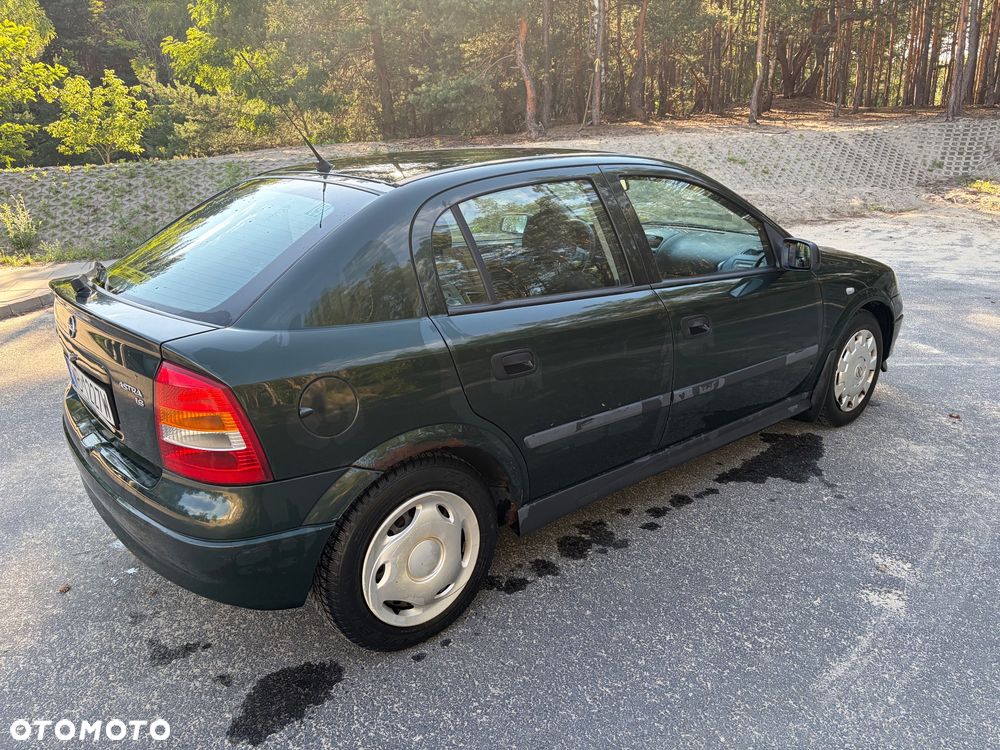 Opel Astra - 4