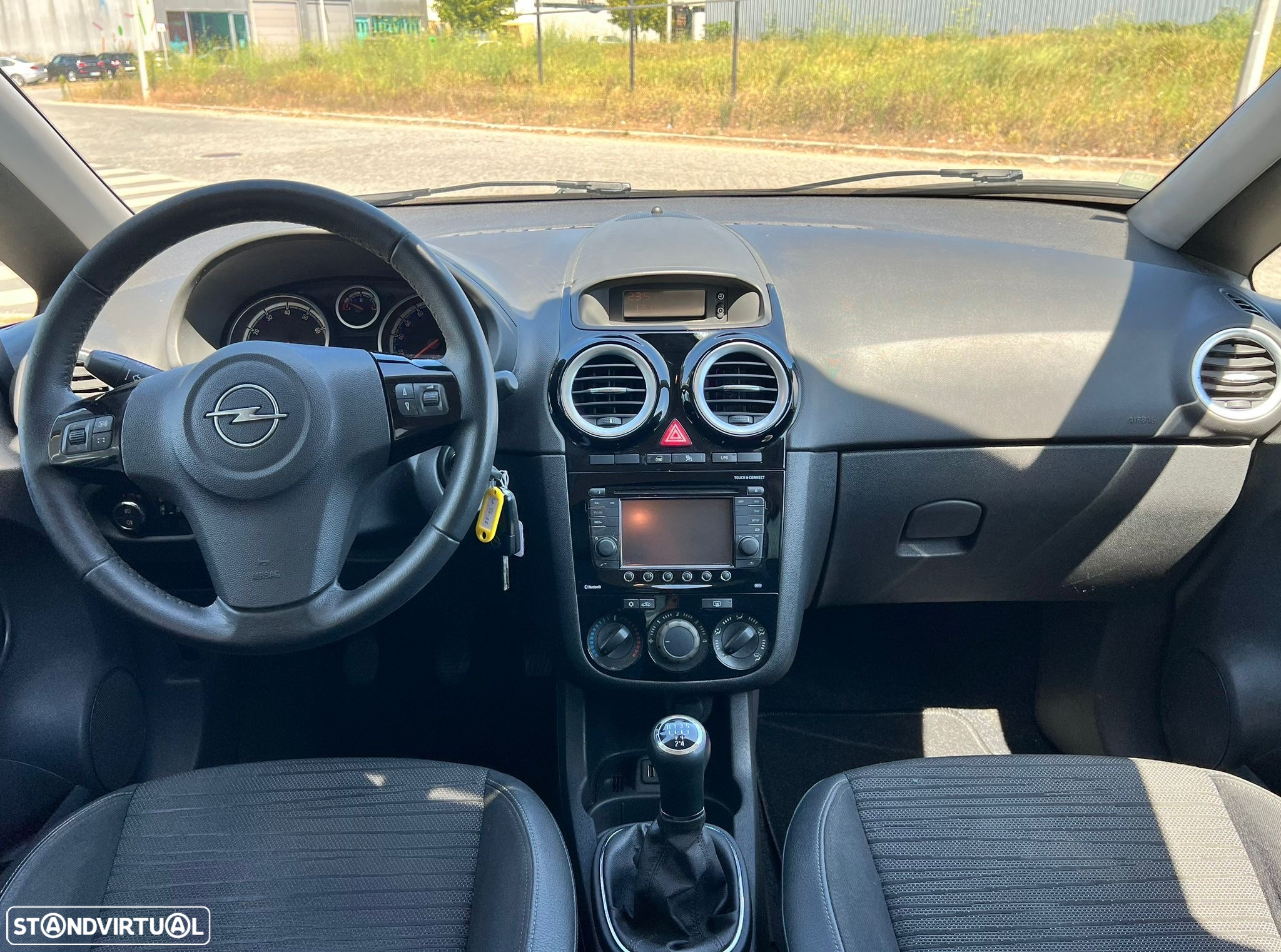 Opel Corsa 1.2 Go! FlexFuel - 3