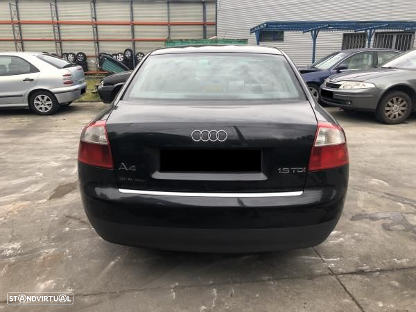 Para Peças Audi A4 (8E2, B6) - 3