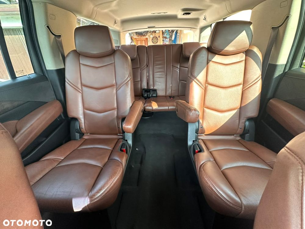 Cadillac Escalade 6.2 V8 ESV Premium - 26