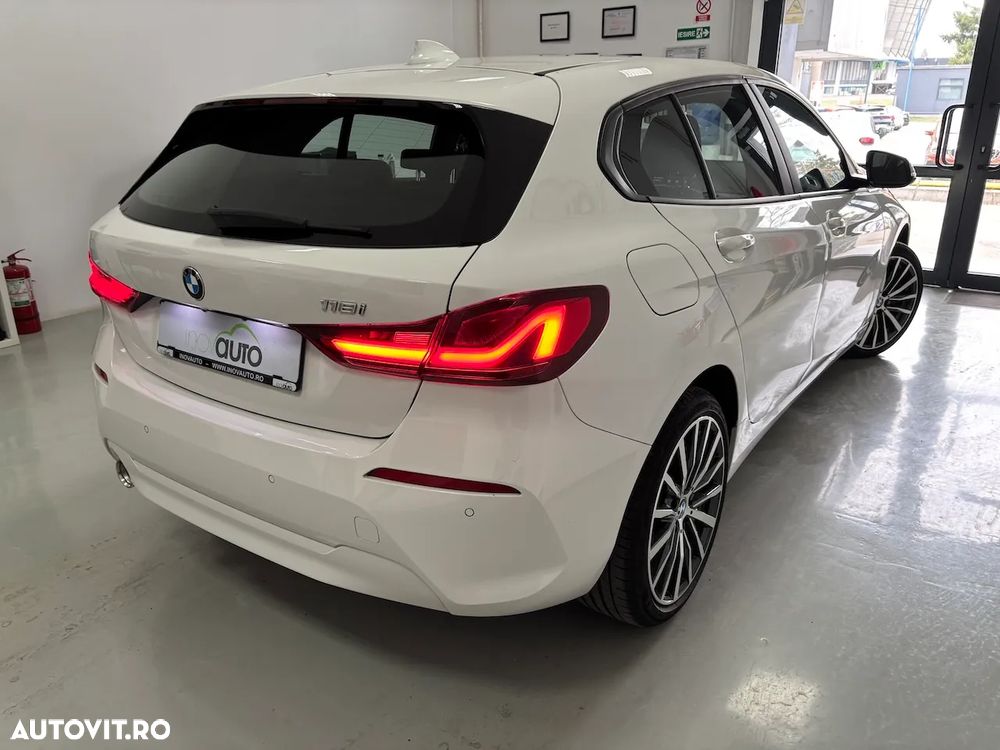 BMW Seria 1 118i Aut. Sport Line - 7