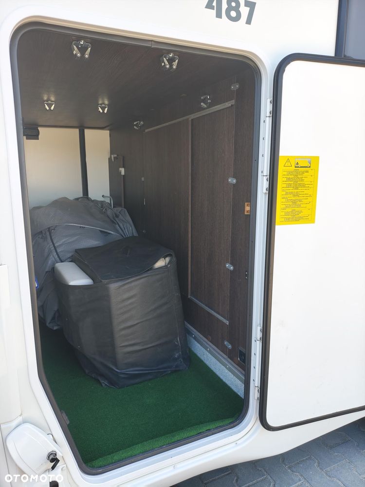 Ford Transit - 26