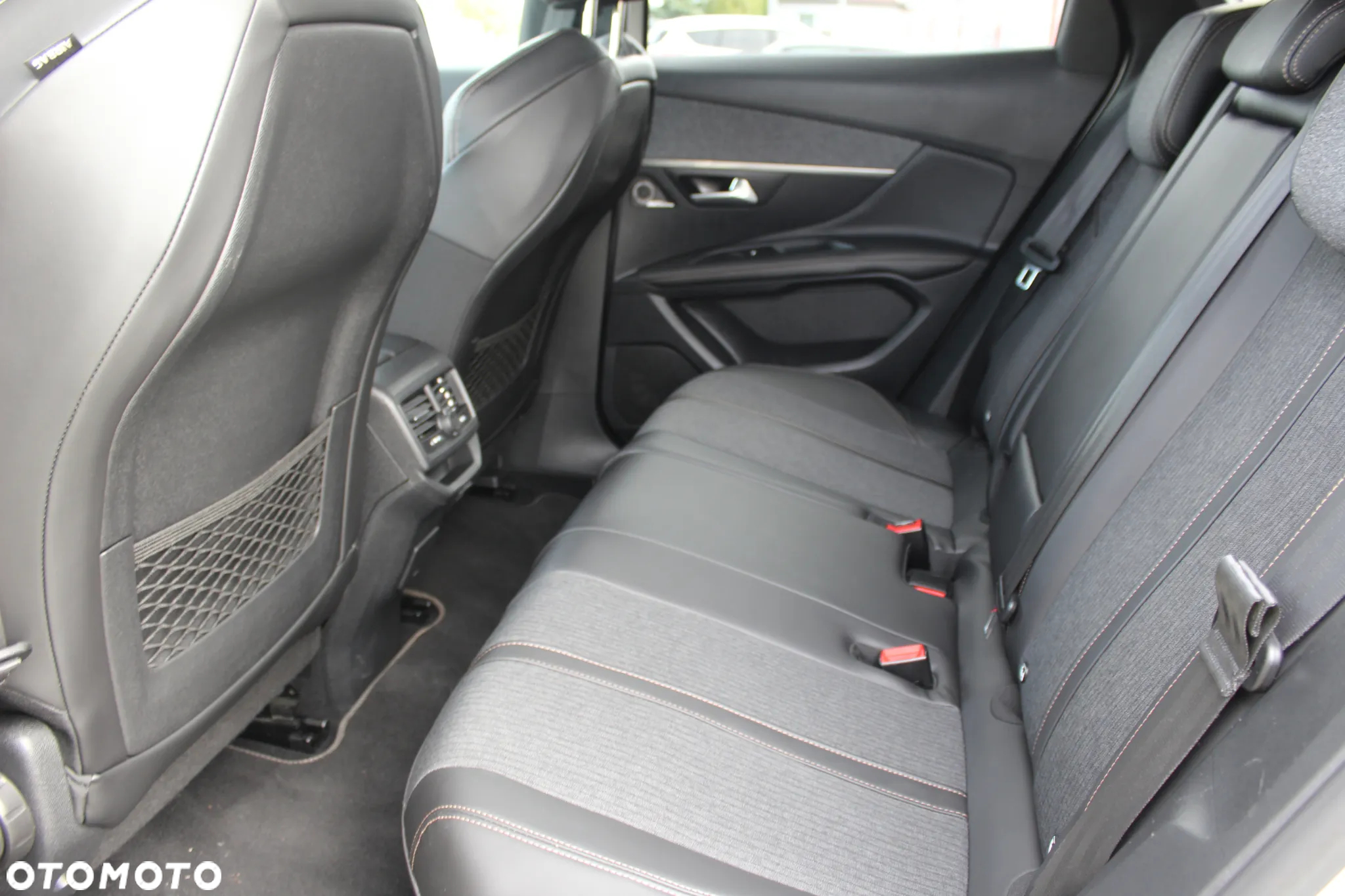 Peugeot 3008 BlueHDi 180 Stop & Start EAT8 GT - 10