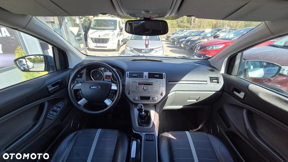 Ford Kuga 2.0 TDCi Titanium - 9