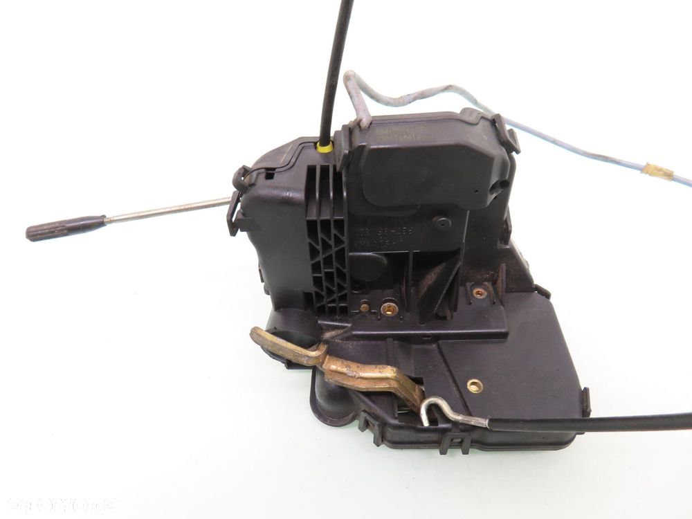 ZAMEK PRAWY PRZEDNI MERCEDES CL203 2037200835 2 PIN - 6