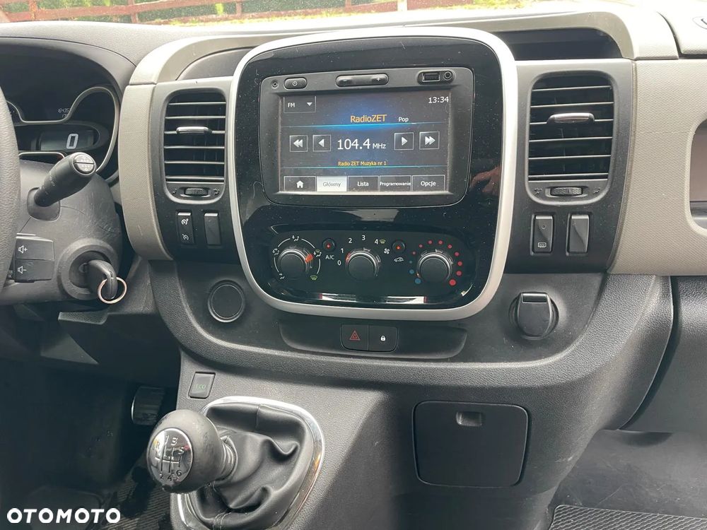 Renault Trafic - 12