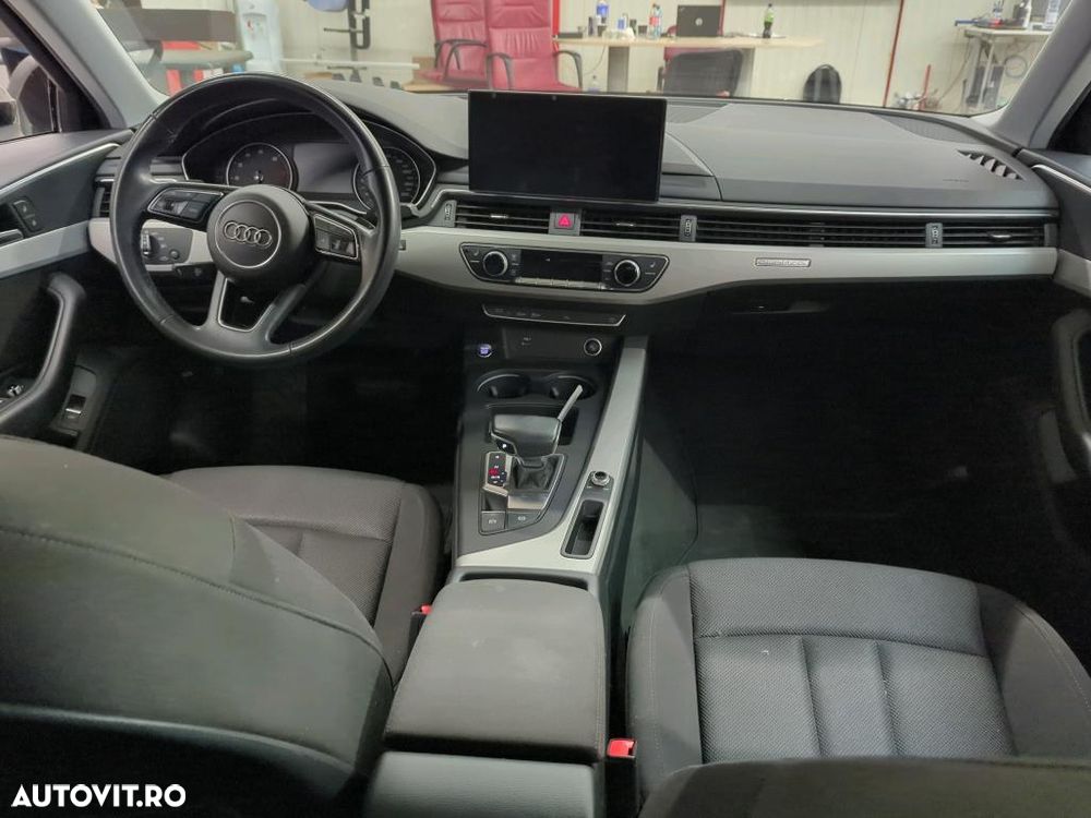Audi A4 2.0 40 TFSI quattro S tronic MHEV Basic - 5