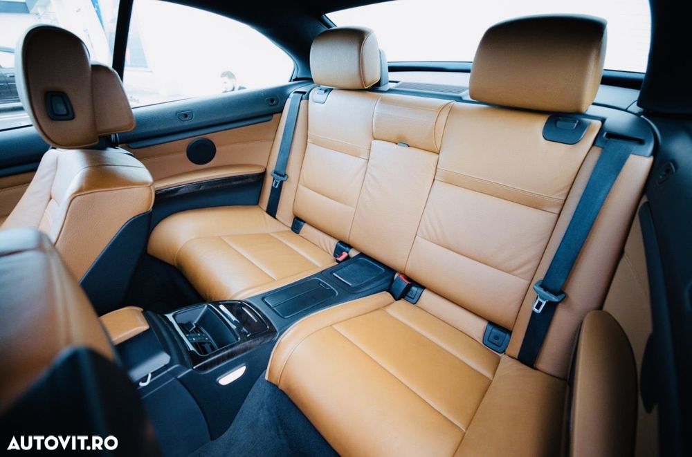 BMW Seria 3 320d - 10