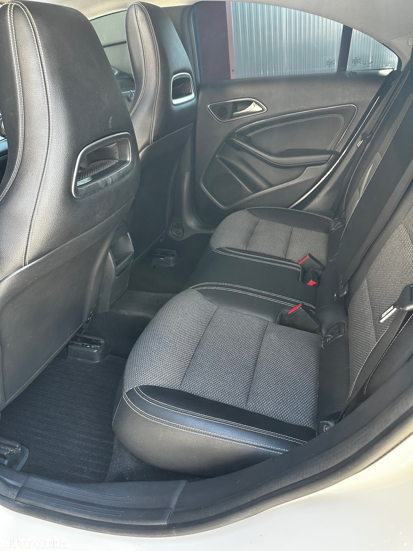 Mercedes-Benz CLA 200 d - 6