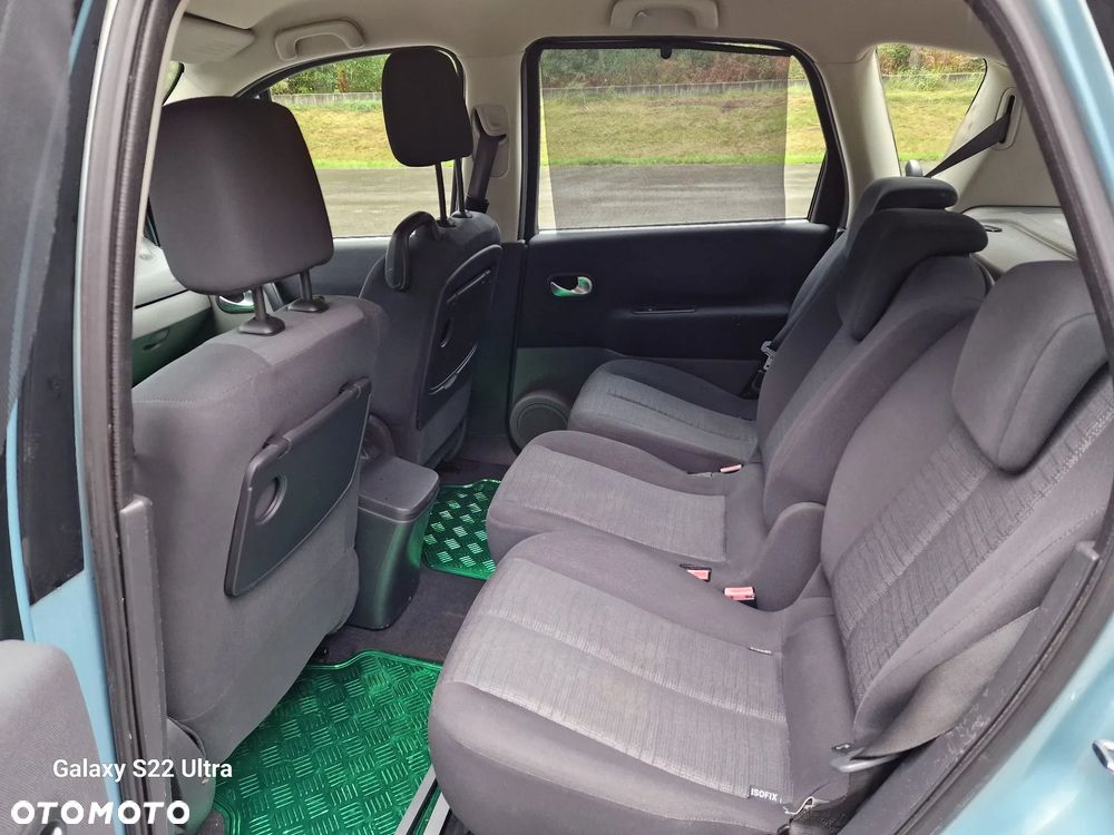 Renault Scenic 1.6 16V Emotion - 9