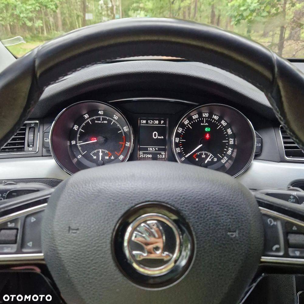 Skoda Superb 2.0 TSI Elegance DSG - 29