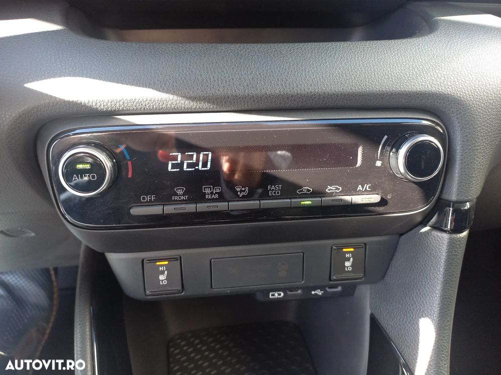 Toyota Yaris 1.5 116 CP HEV Business - 21