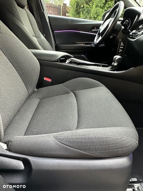Toyota C-HR Lounge - 37