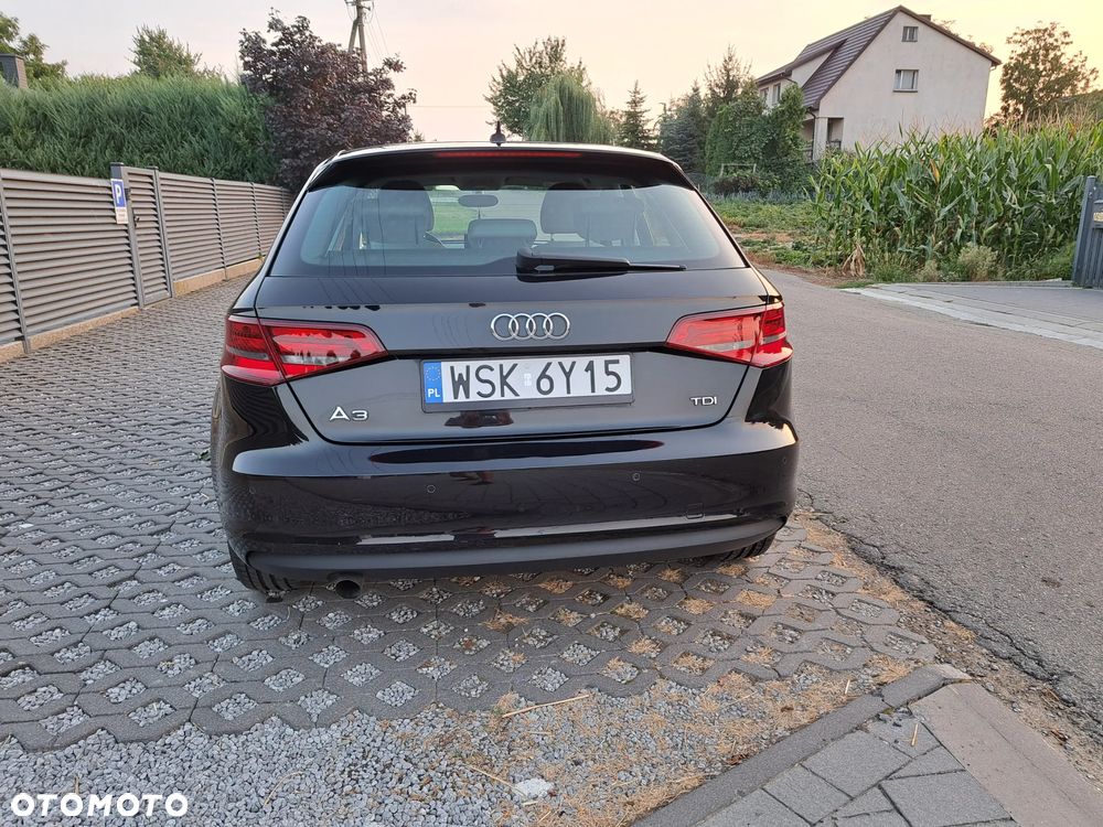 Audi A3 Sportback 1.6 TDI Attraction - 4