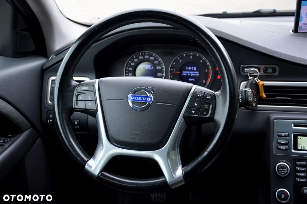 Volvo V70 2.0D Momentum - 34