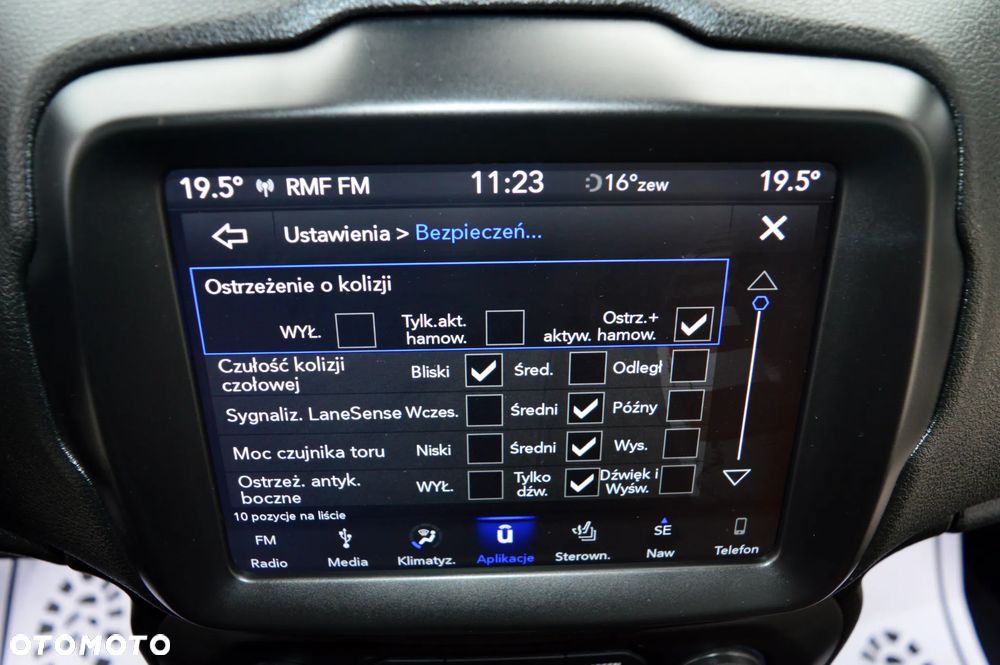 Jeep Renegade - 26