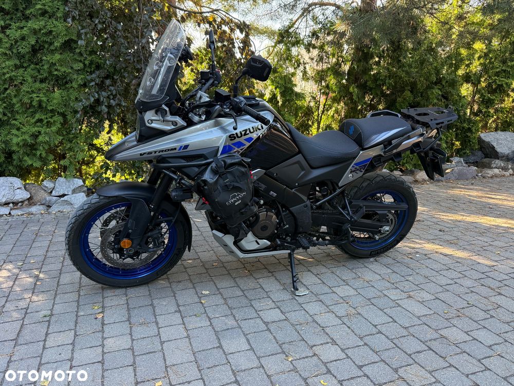 Suzuki V-STROM - 1