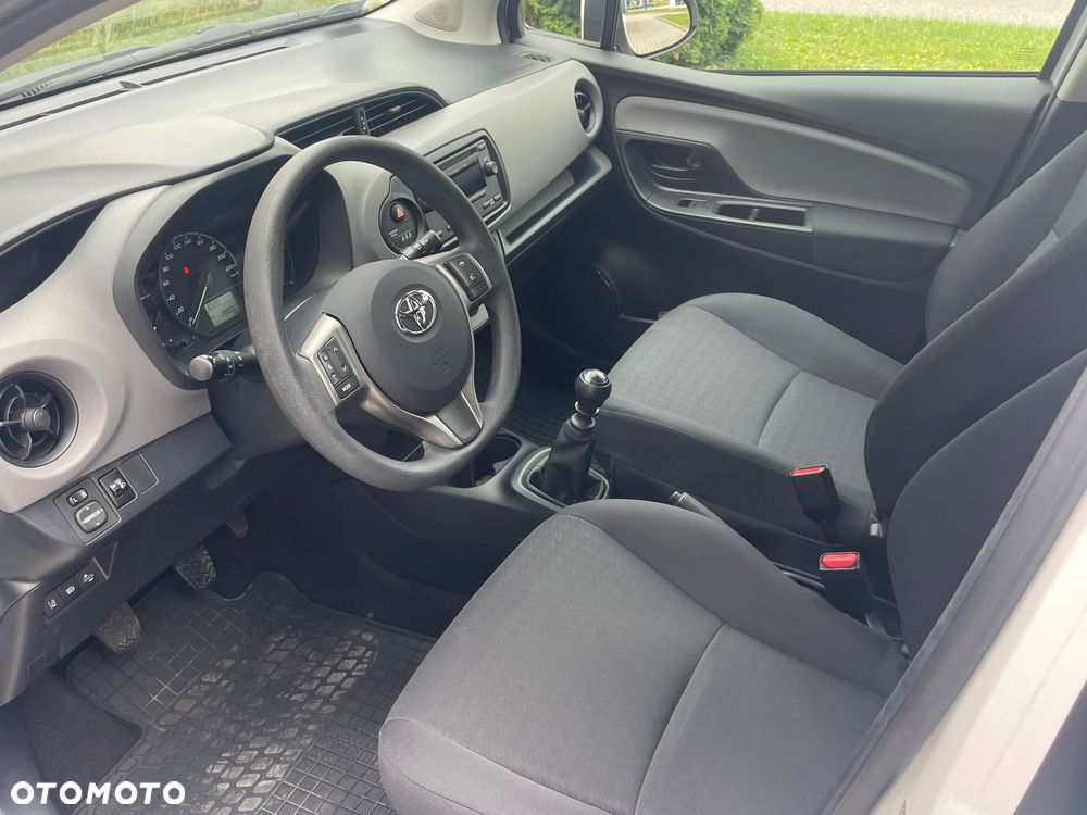Toyota Yaris 1.5 Active - 10