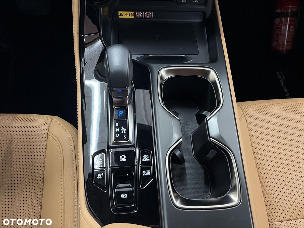 Lexus NX - 19