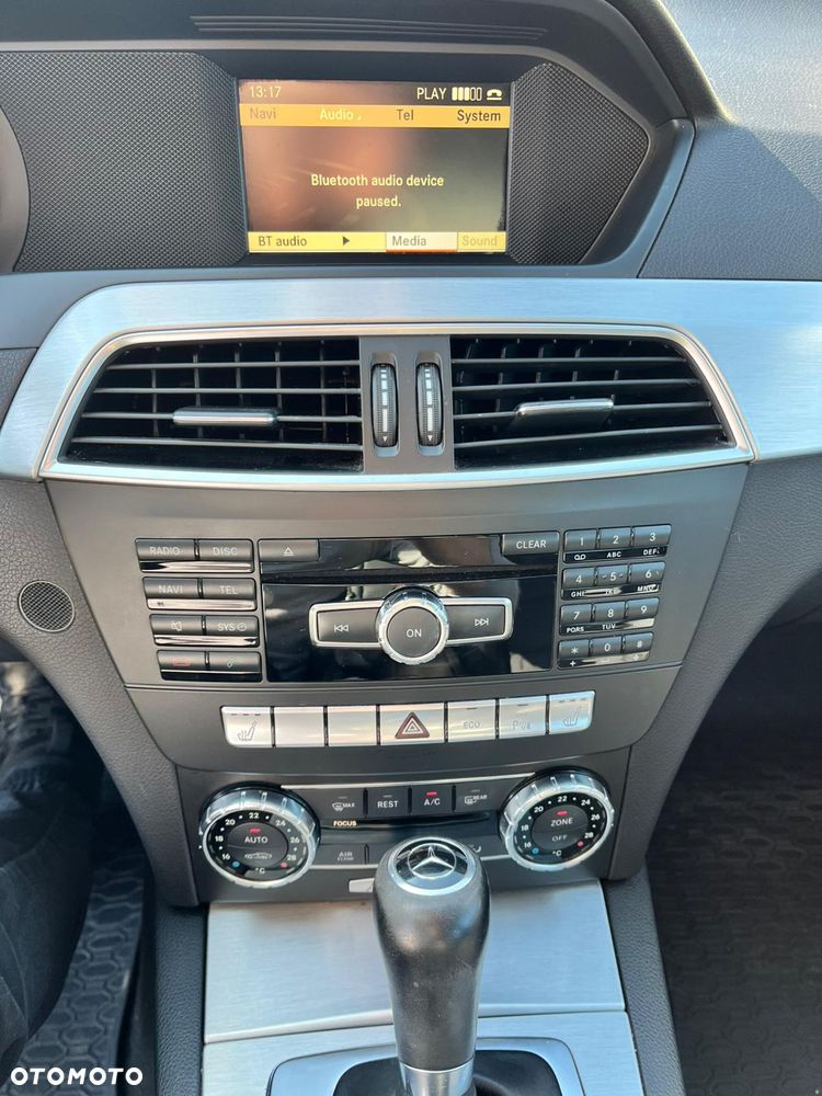 Mercedes-Benz Klasa C 180 BlueEFFICIENCY 7G-TRONIC Avantgarde - 13