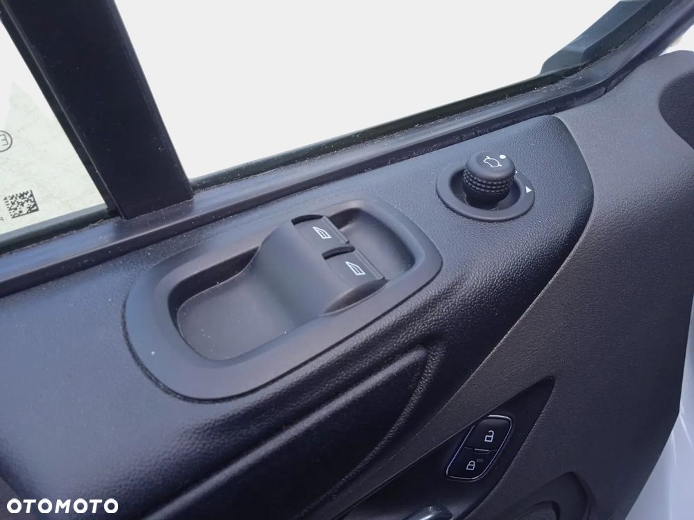 Ford Transit Custom - 25