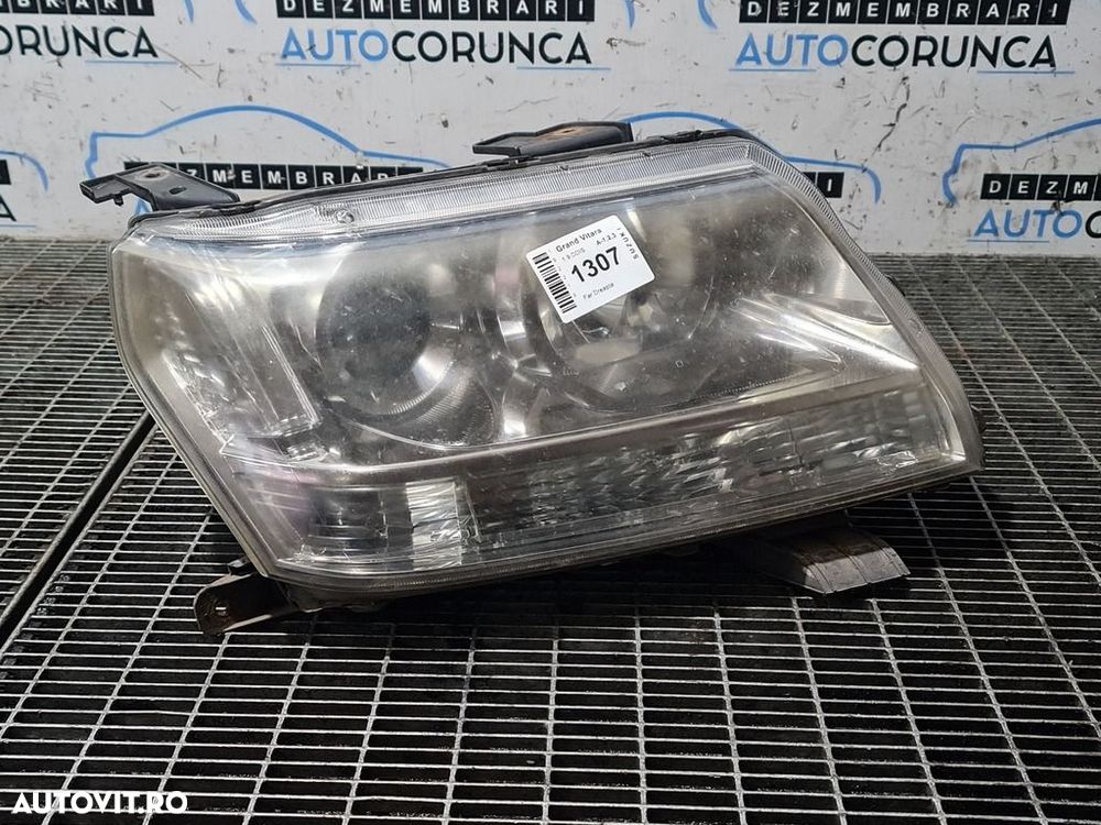 Far Dreapta Suzuki Grand Vitara 2006 - 2012 SUV 4 Usi (1307) Cu lupă - 1