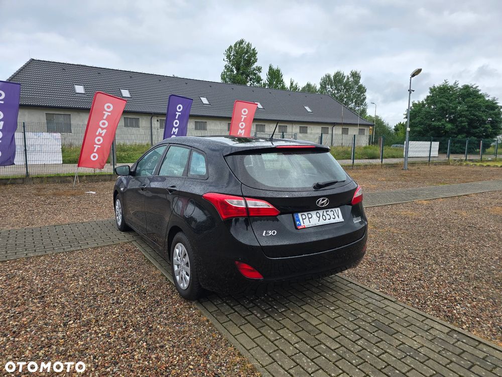 Hyundai i30 blue 1.4 Classic - 8