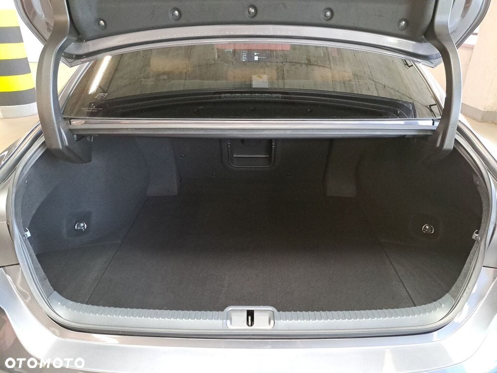 Lexus ES 300h Business Edition - 14