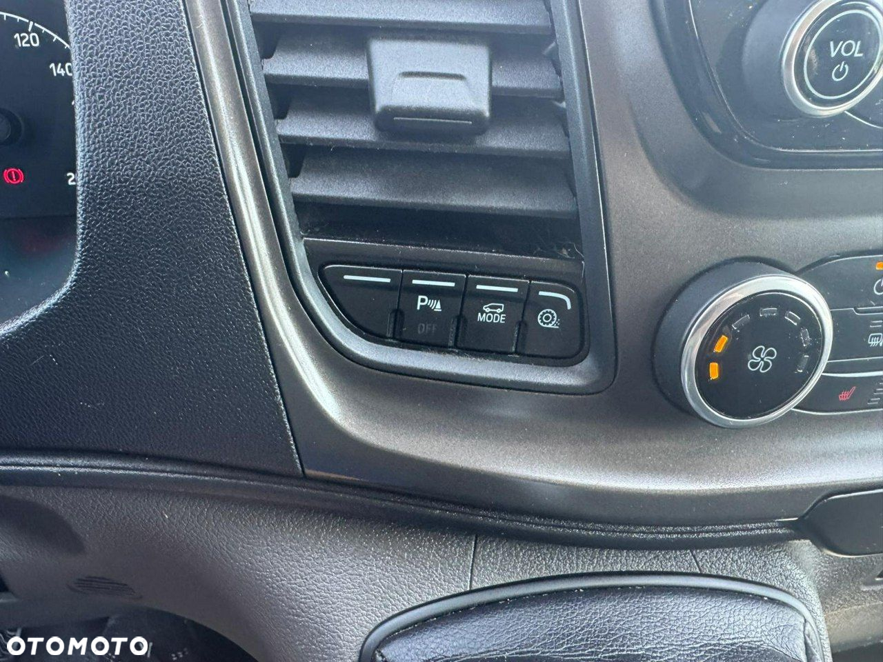 Ford Transit - 13