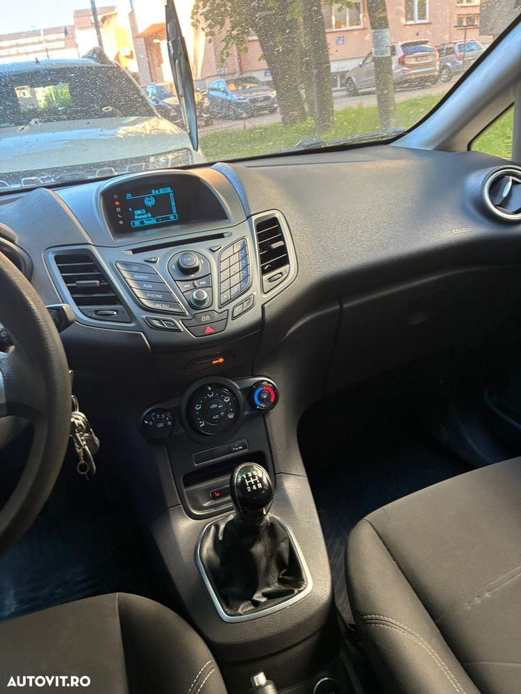 Ford Fiesta - 11