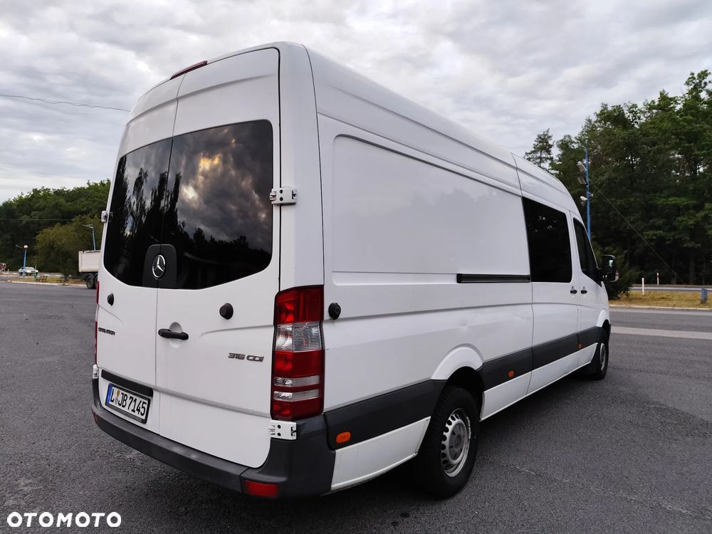 Mercedes-Benz SPRINTER - 4
