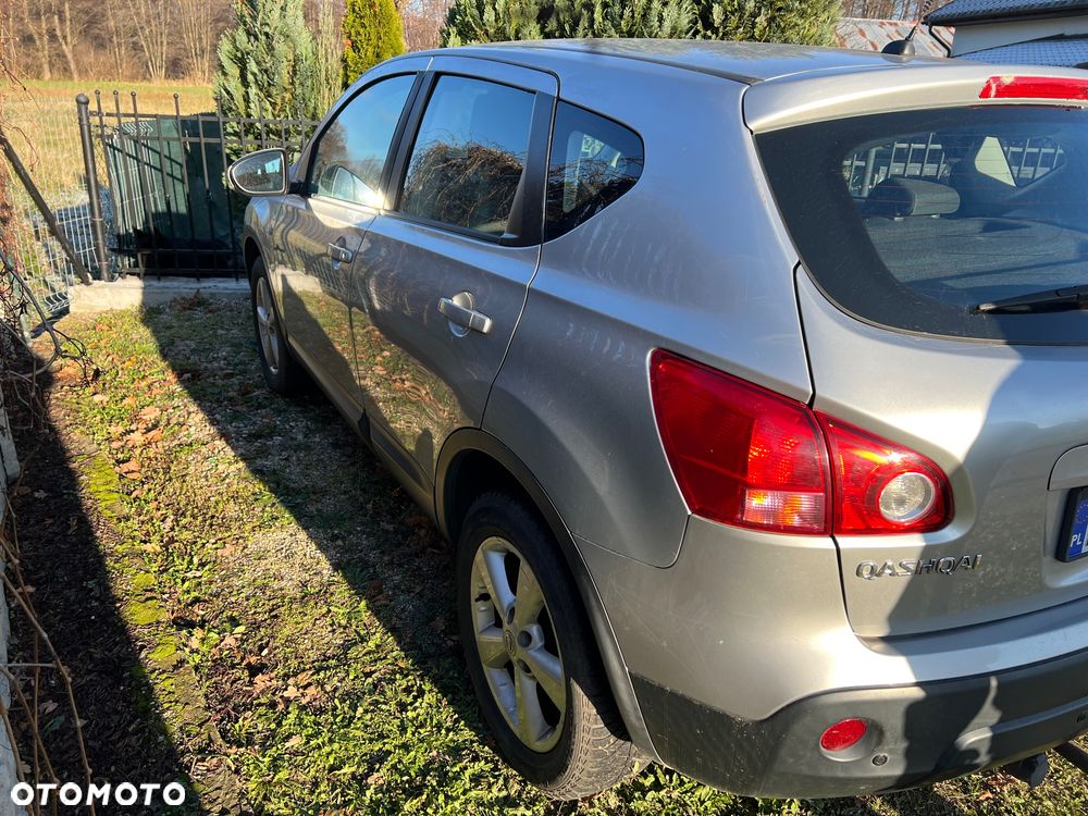 Nissan Qashqai 2.0 dCi 4x4 Lounge - 4