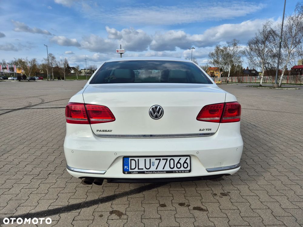 Volkswagen Passat 2.0 TDI Highline DSG - 10