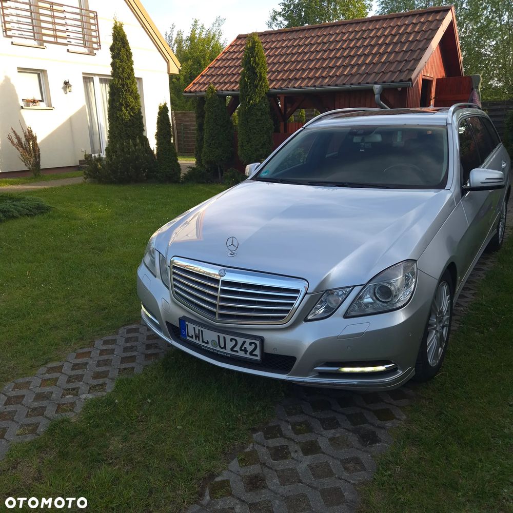 Mercedes-Benz Klasa E 220 CDI 7G-TRONIC Elegance - 4
