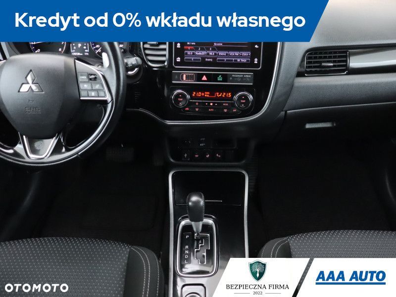 Mitsubishi Outlander - 14