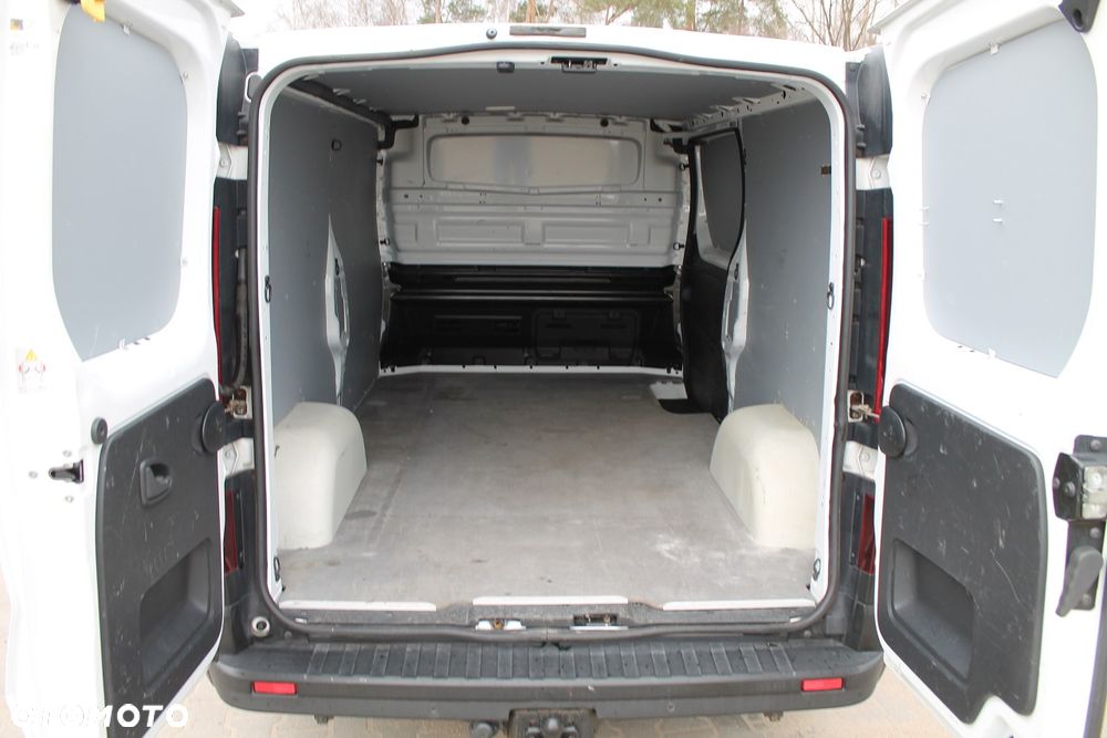 Opel Vivaro - 9