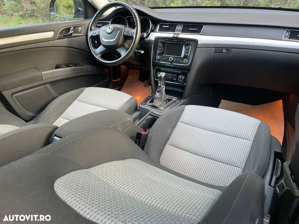 Skoda Superb 1.6 TDI GreenLine - 6
